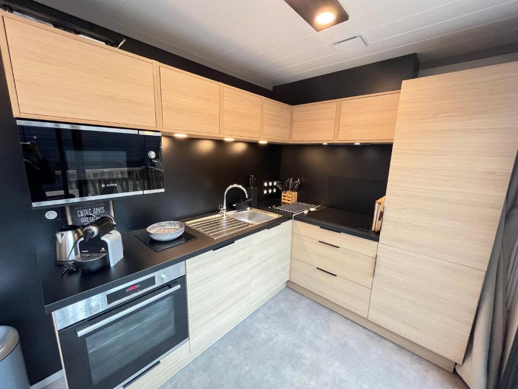 Cottage Jullouville 56 m² tout confort, 6 personnes, 3 chambres, 2 Salles d'eau photo 3