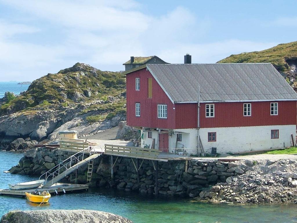 Two-Bedroom Holiday home in Ballstad 1 photo 3
