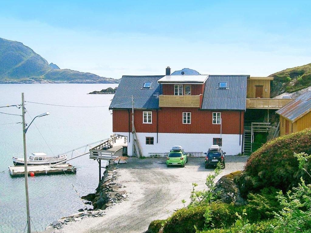 Two-Bedroom Holiday home in Ballstad 1 photo 4