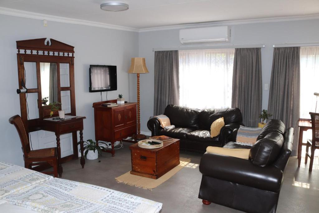 Giraffe's Rest, Self Catering Studio Apartment