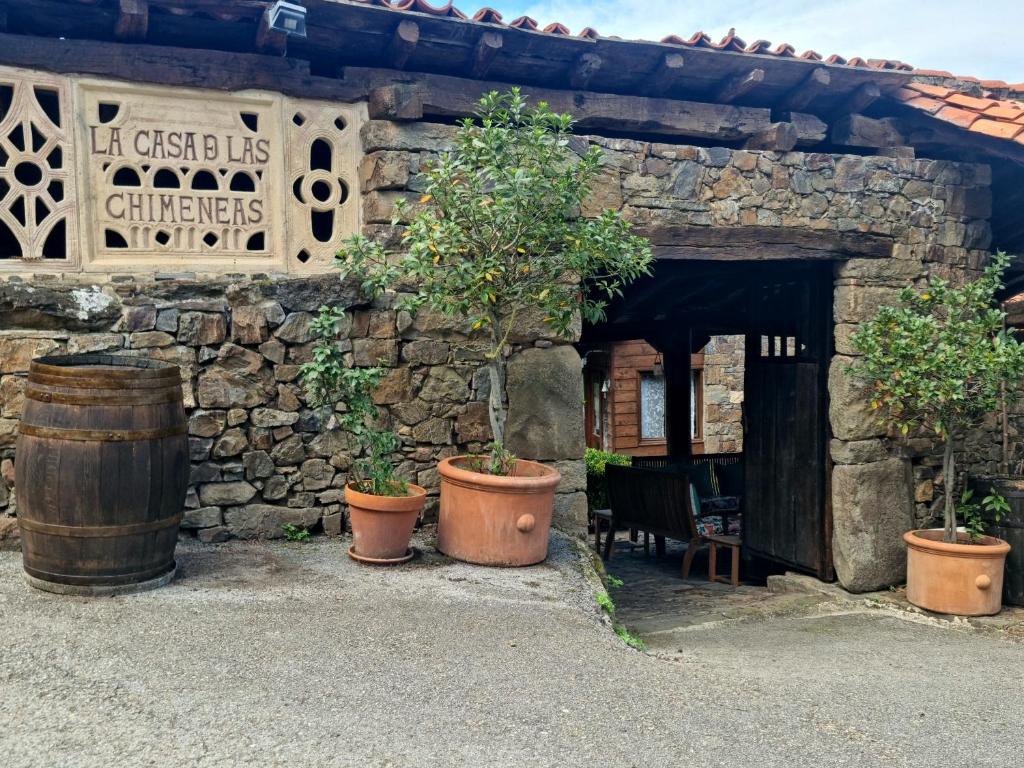La Casa de las Chimeneas photo 2