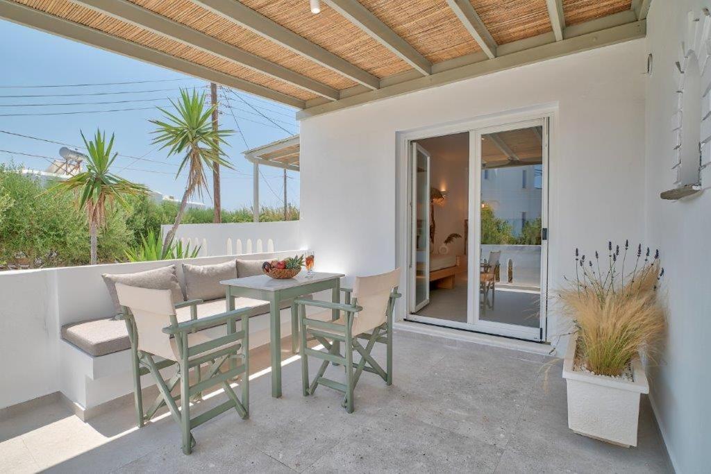 Marinatou Suites photo 4