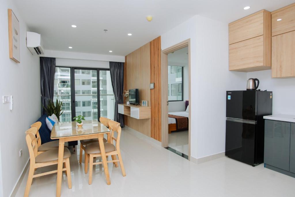 Central Wall Hue homestay