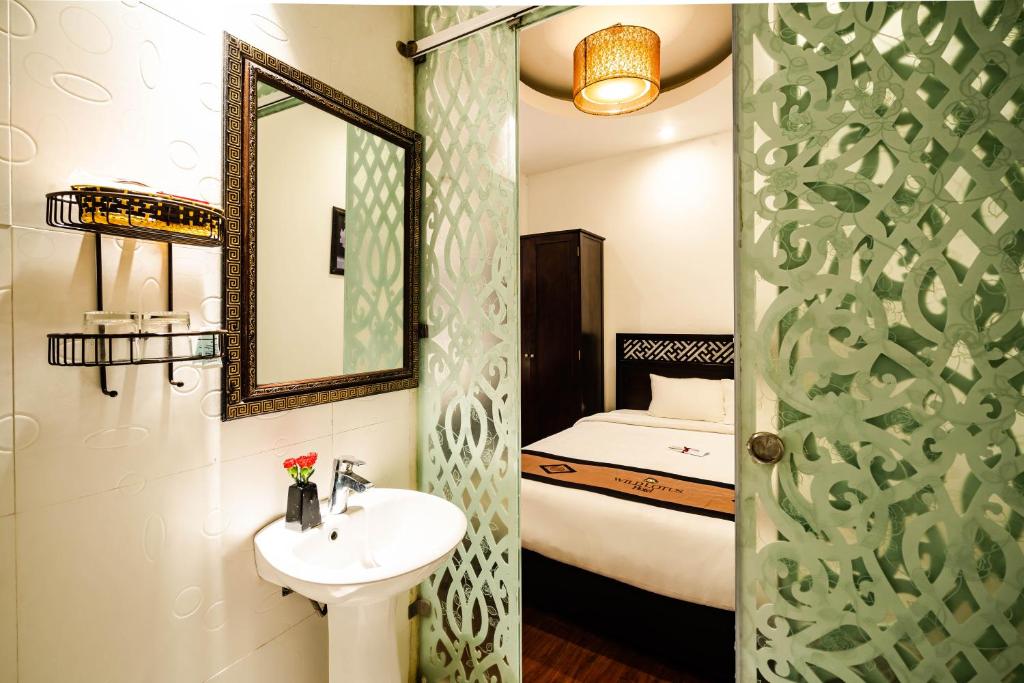 Wild Lotus Hotel & Travel 2