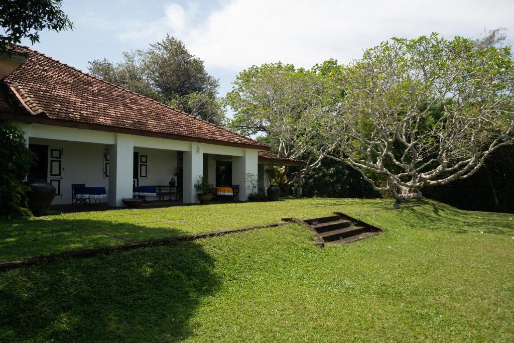 Lunuganga Estate photo 2