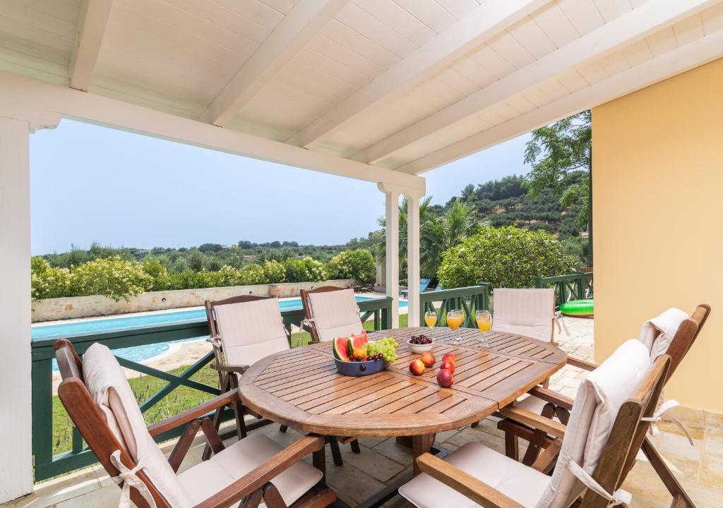 Villa Verdi - Your Family Oasis! photo 1