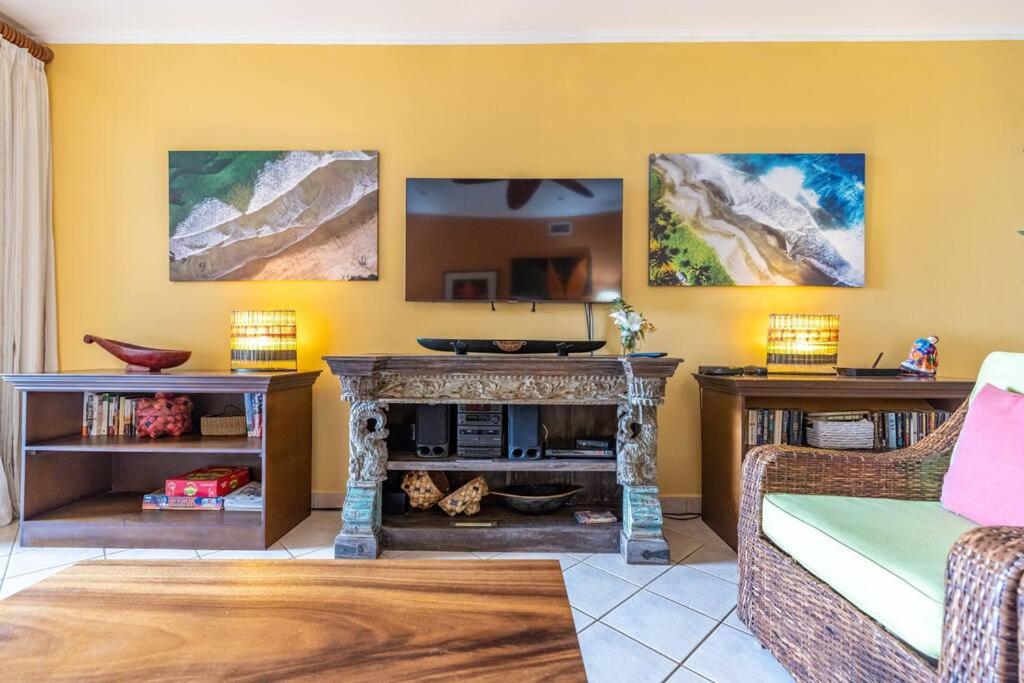 Sunrise 17-Tropical Three Bedroom Condo! photo 3