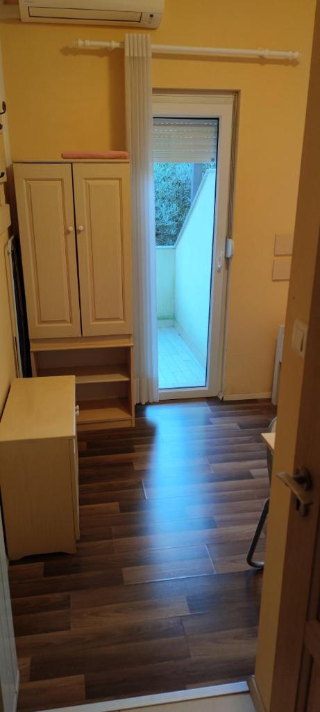 Cinema House Single & Double Rooms & Studio Apartments photo 1