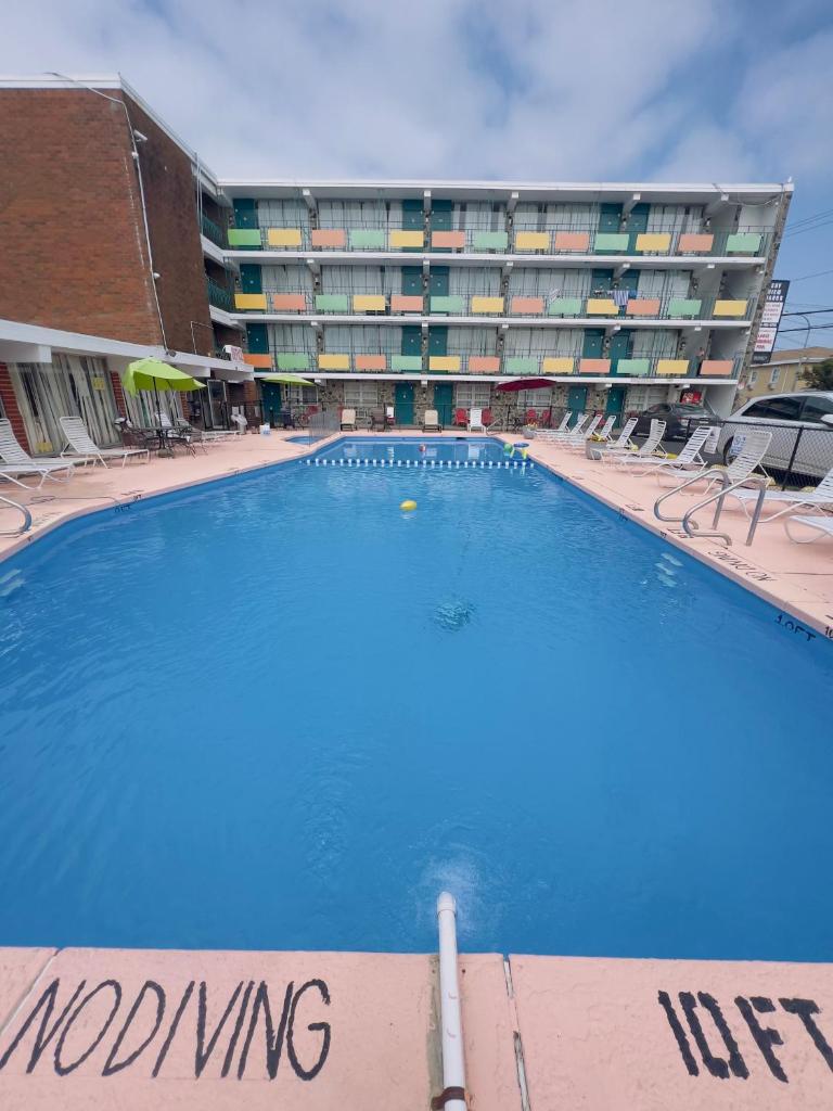 Skyview Manor Motel image