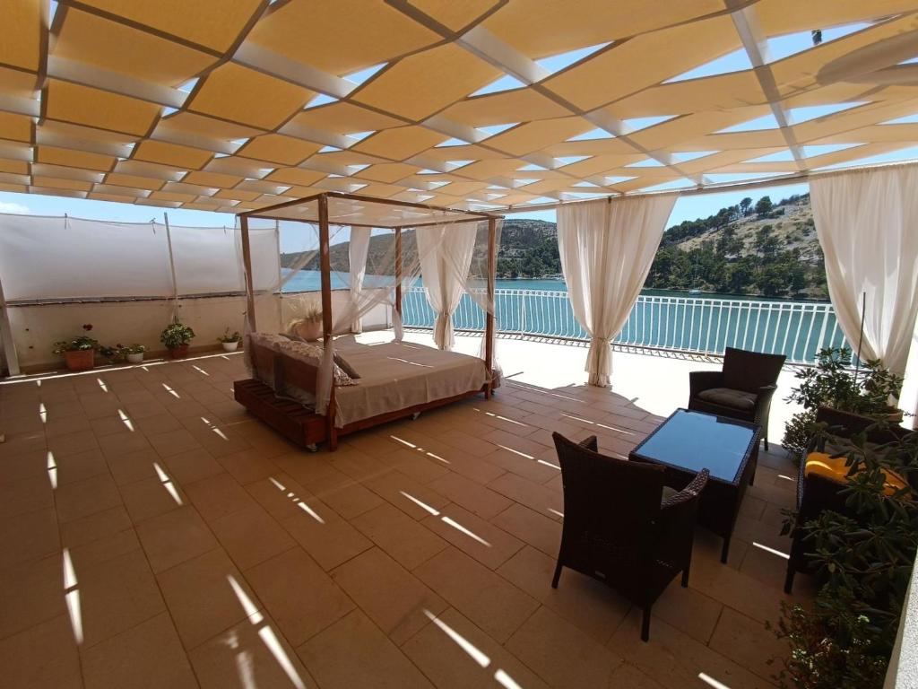 Maria Apartments photo 4