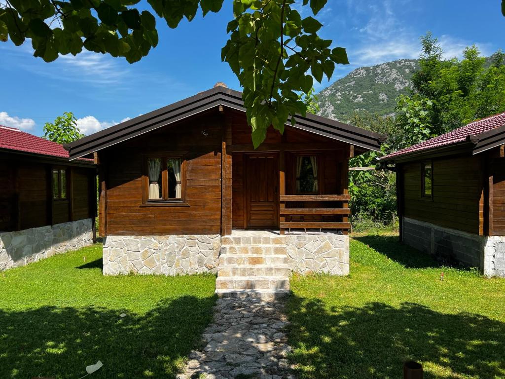 Orahovo Cottages photo 1