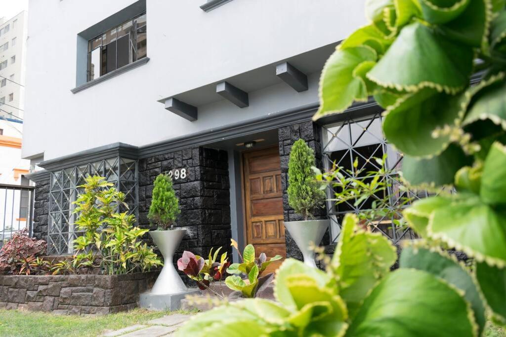 Centric big old house, roomy, petfriendly and renovated photo 1