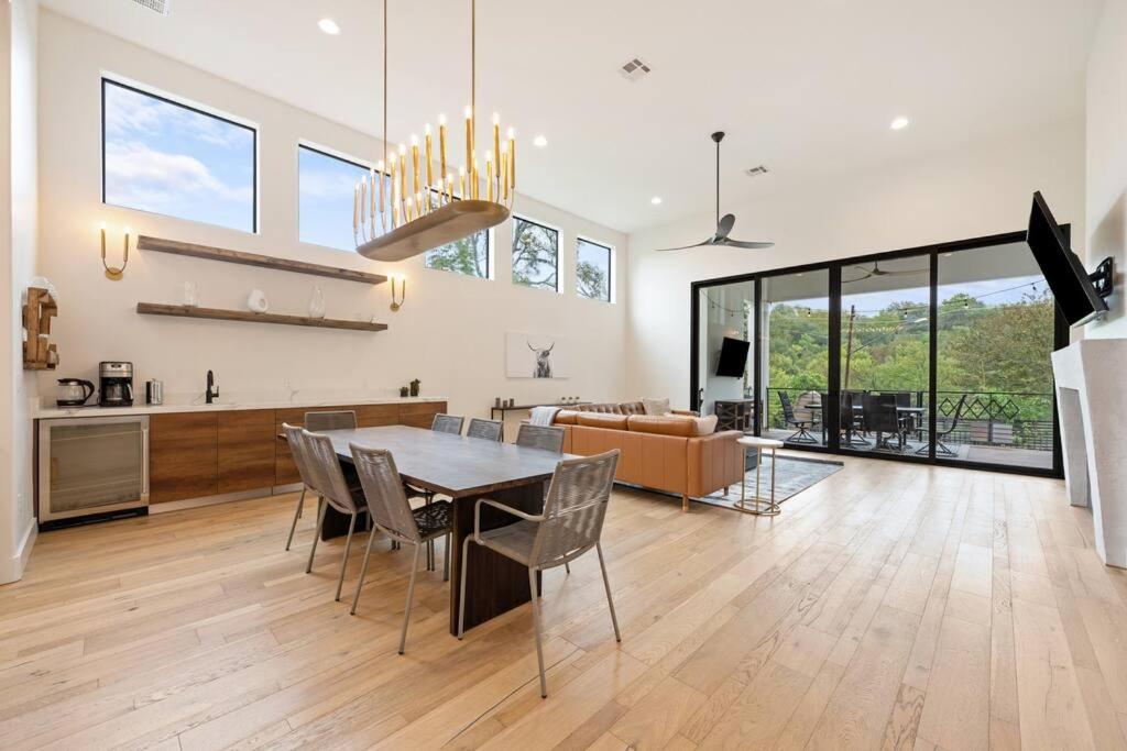 central contemporary w/ POOL and SPA photo 1