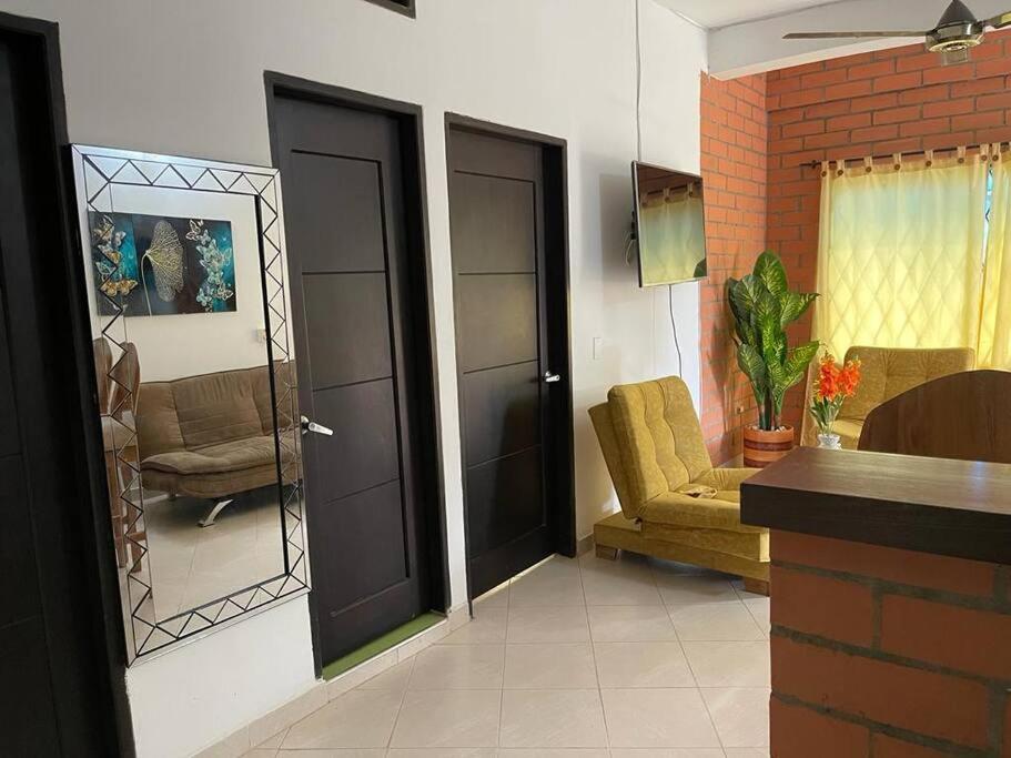 Apartamento acorde para una estadía tranquila. photo 1