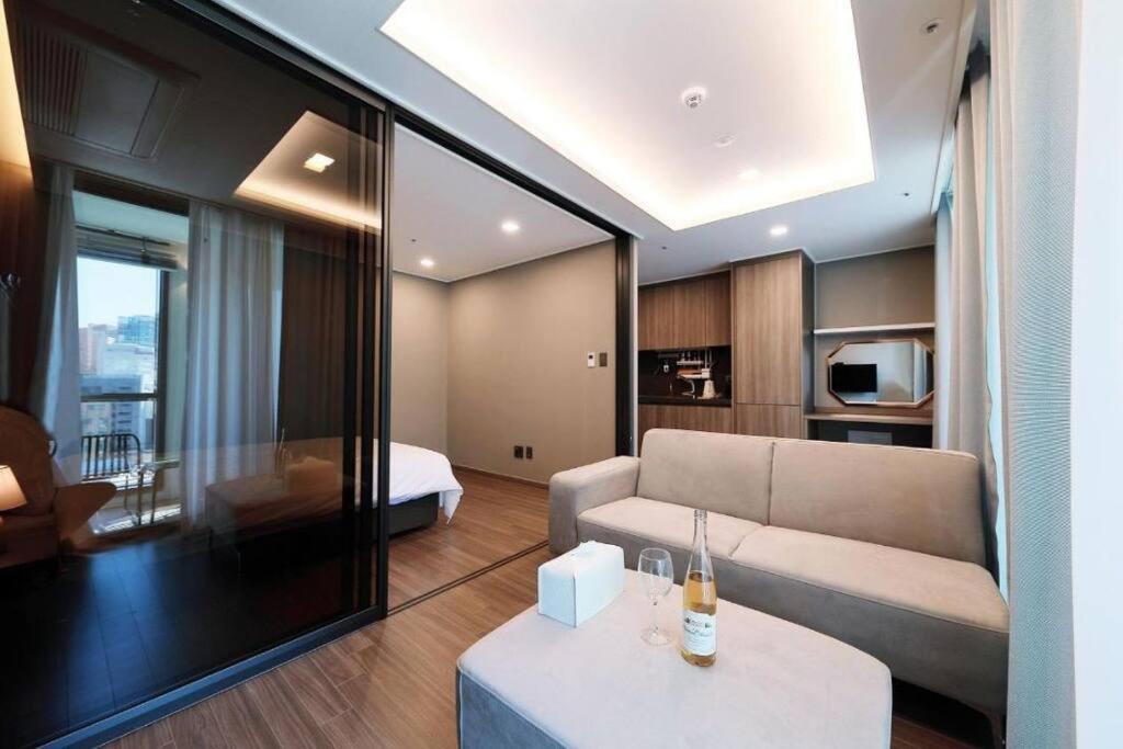 Gunamro Hotplace 3min Haeundae beach photo 3
