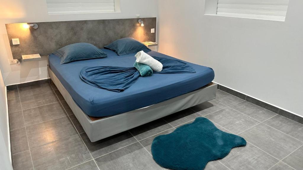 The Cosy blue photo 2