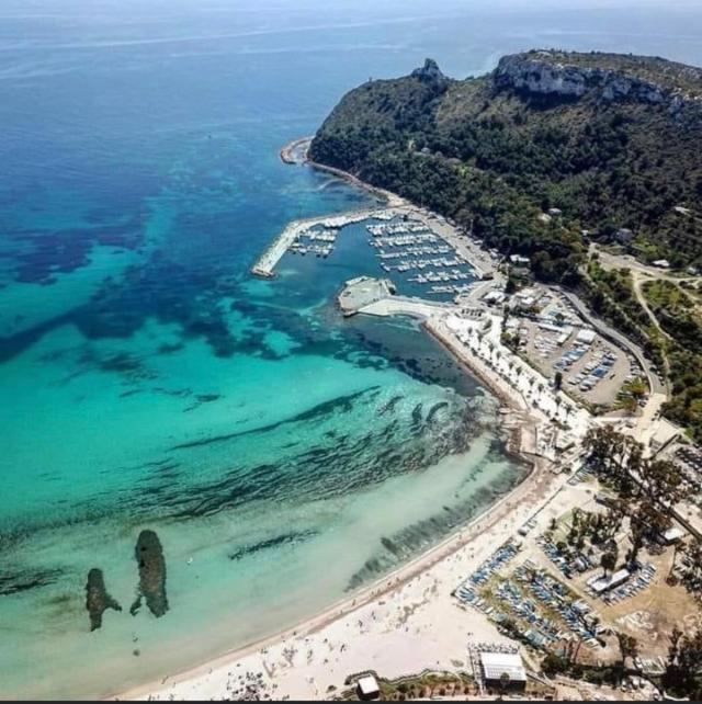 House boat R al Poetto 2 pax piu' 1 photo 2