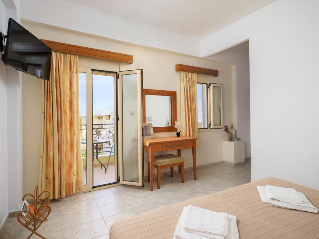 Fotis Studios Apartments photo 4