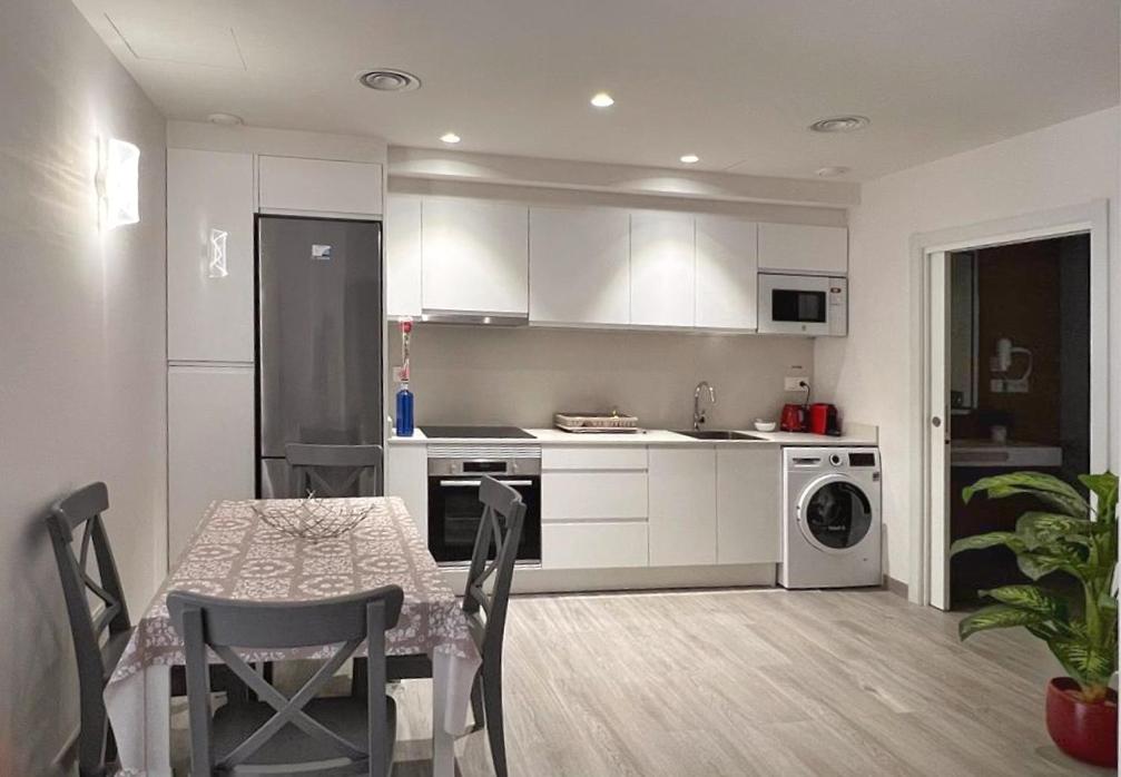 Mimi's Apartment in En Corts photo 1