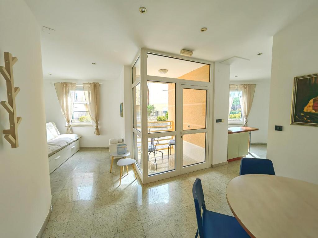 Sea View Apartment & Studio Apartment Bruno Umag photo 3