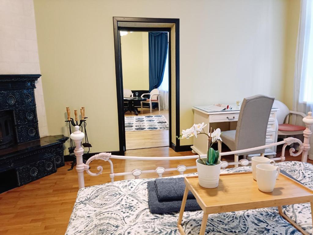 Riverside Old Town Spacious Apartment few steps from Dome square and Cathedral - Tap to explore photos