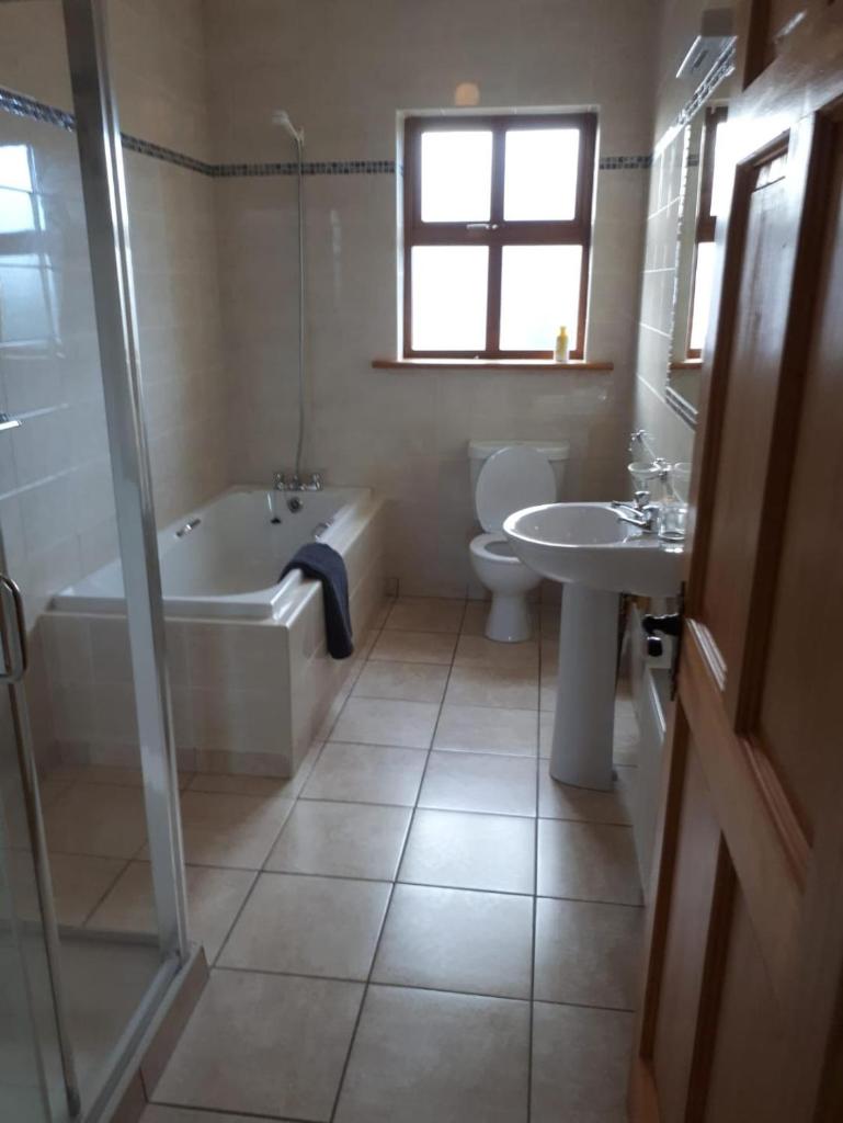 Ballytigue House photo 1