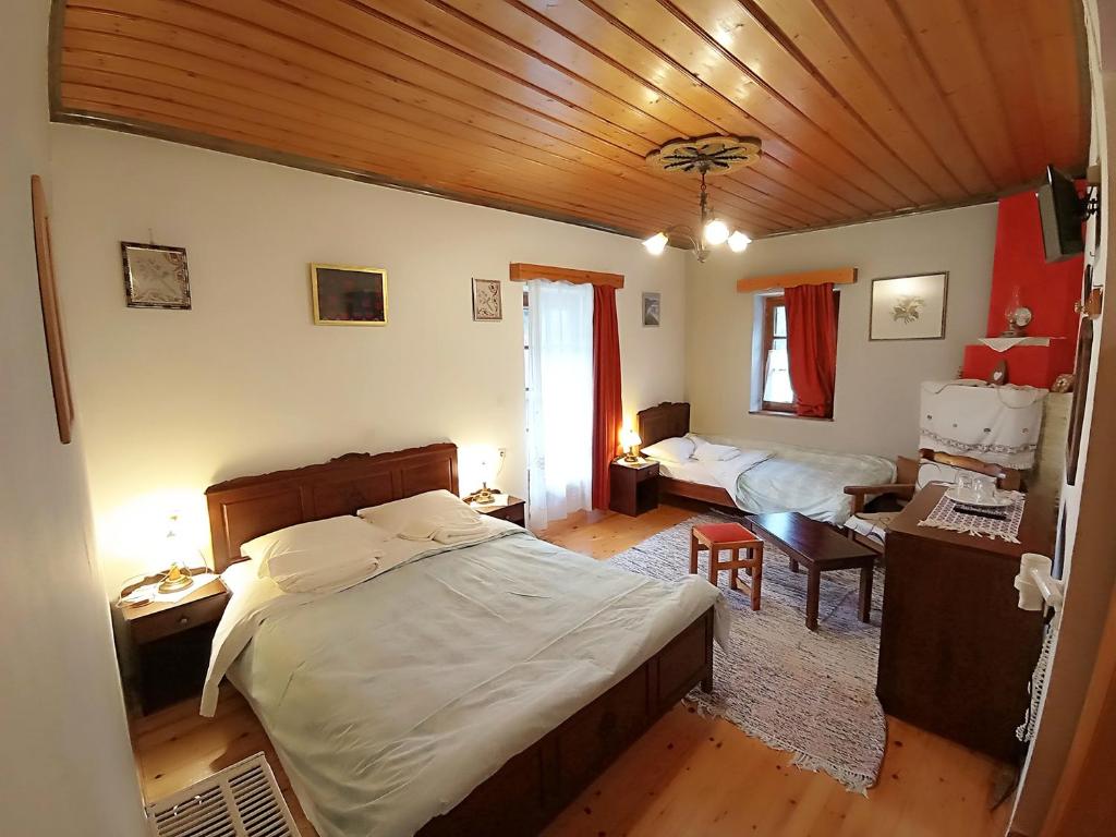 Aloni Guesthouse photo 2