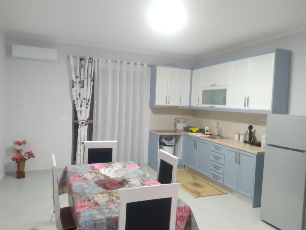 Eleanas Apartament photo 2