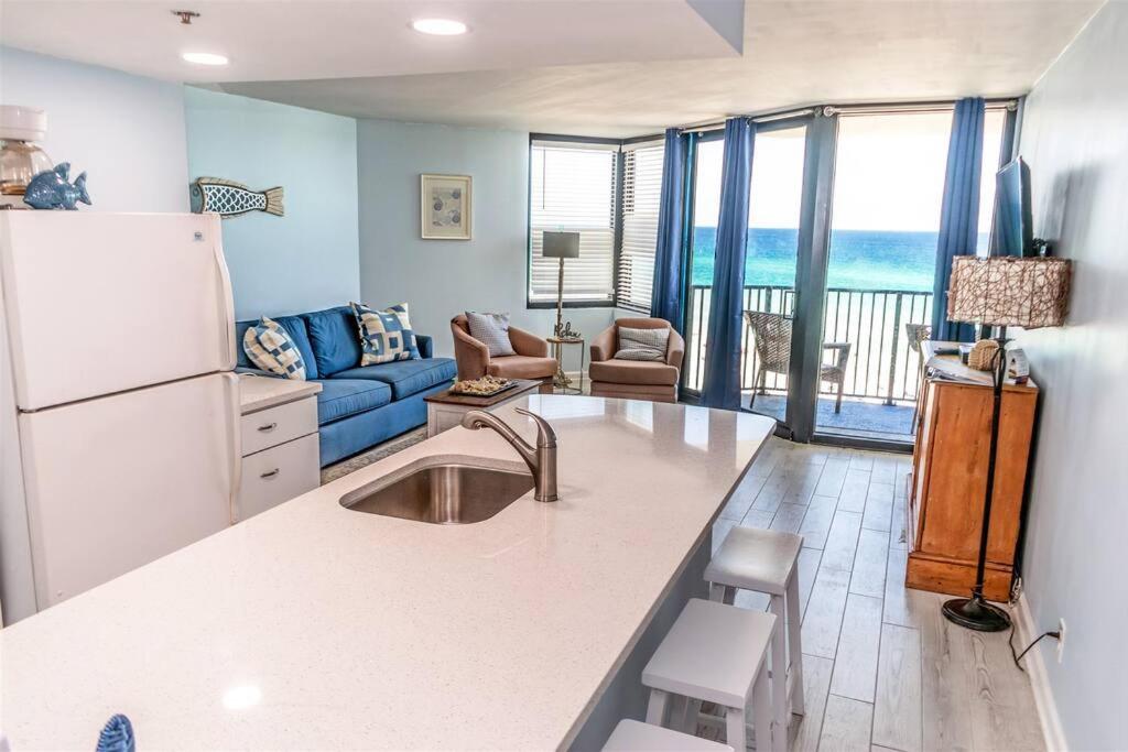 Beachfront Paradise Condo photo 3