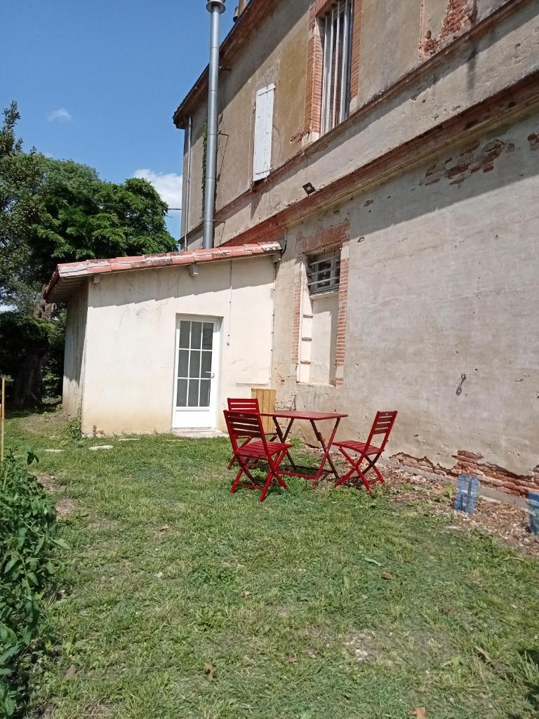 Gîte chambre d'hôtes à Labège - Tap to explore photos