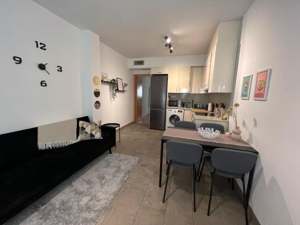 Cozy apartment well-located in Terrassa, Barcelona photo 4