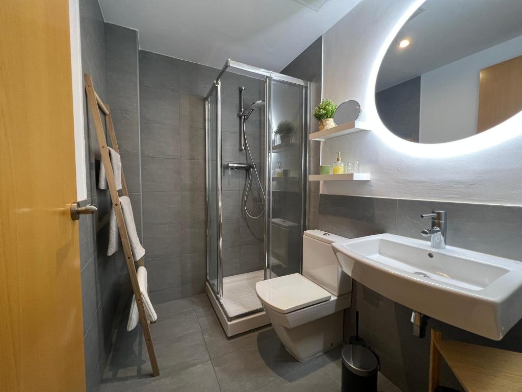 Cozy apartment well-located in Terrassa, Barcelona photo 2