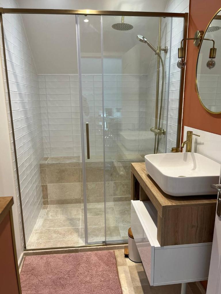 Clos Théodore - Appartement climatisé avec sauna photo 2