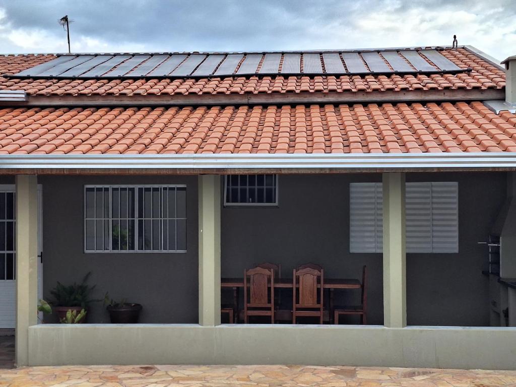 Casa acolhedora, bem aconchegante com piscina. photo 1