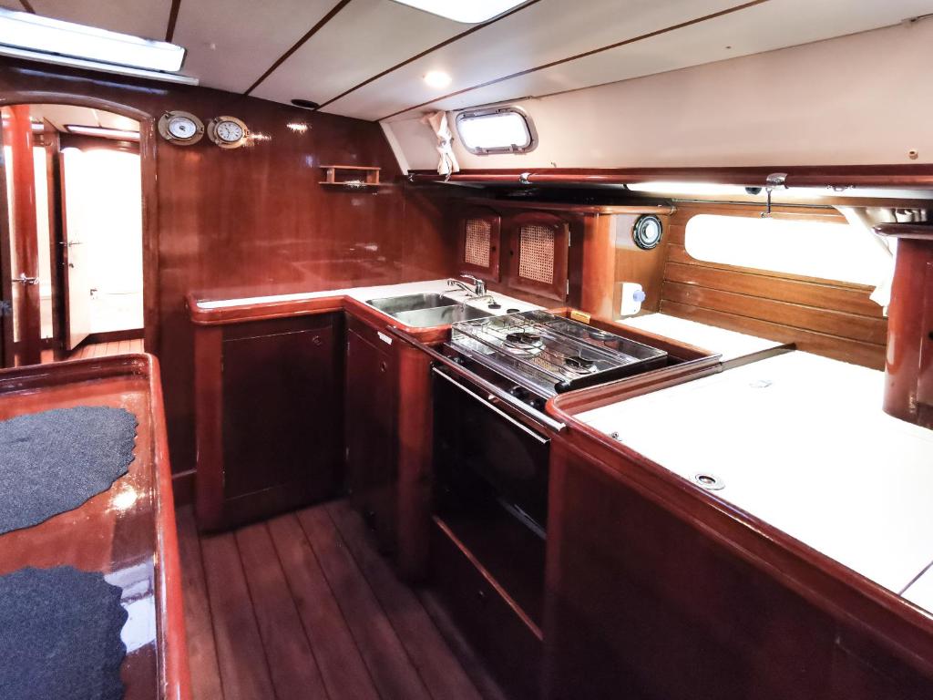 Liveaboard sailing tour in Harstad islands photo 2