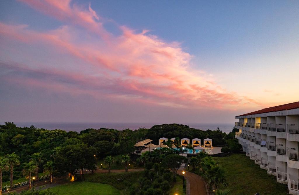 Kensington Resort Jeju Jungmun photo 3