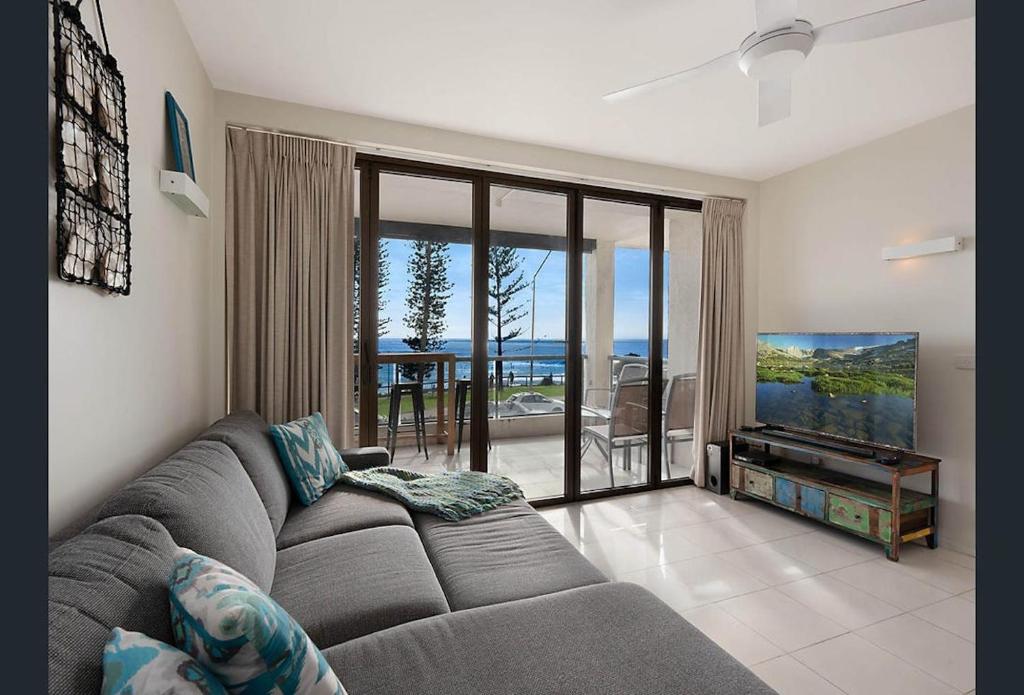 Alexandra Headland Beach - Stunning Views ZF9 photo 4