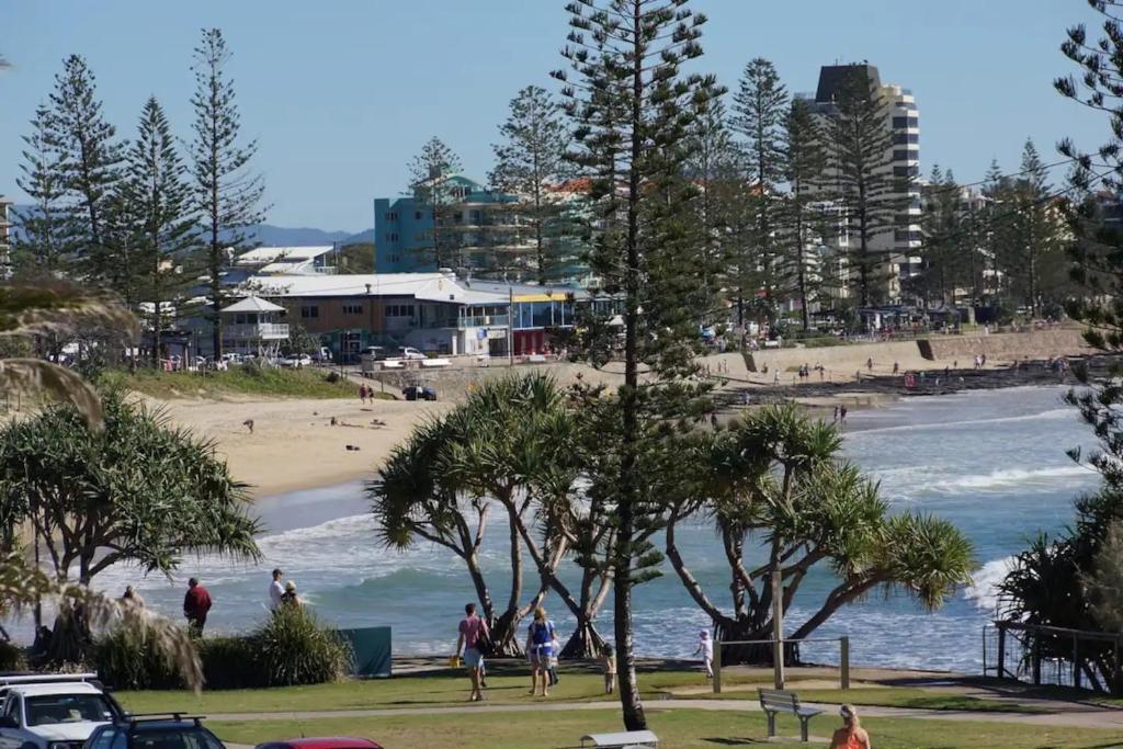 Alexandra Headland Beach - Stunning Views ZF9 photo 3
