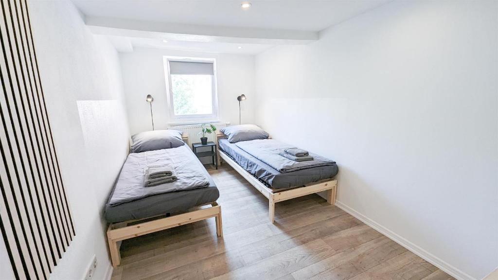 ALFA Ludwigsburg City Apartment Zimmer 5 Personen Küche Netflix INET WM photo 3