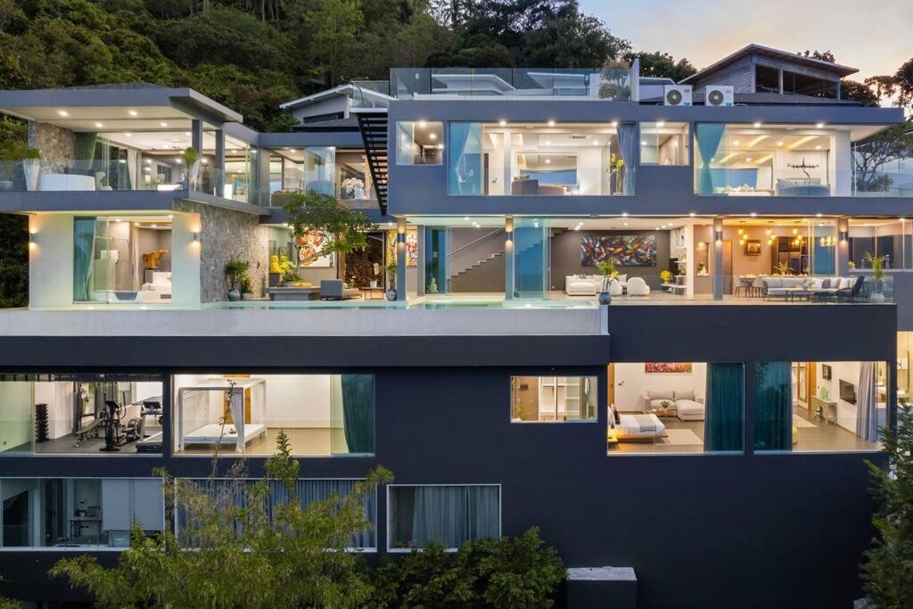 Villa Moonstar 6bedroom Luxury with Breathtaking Seaviews