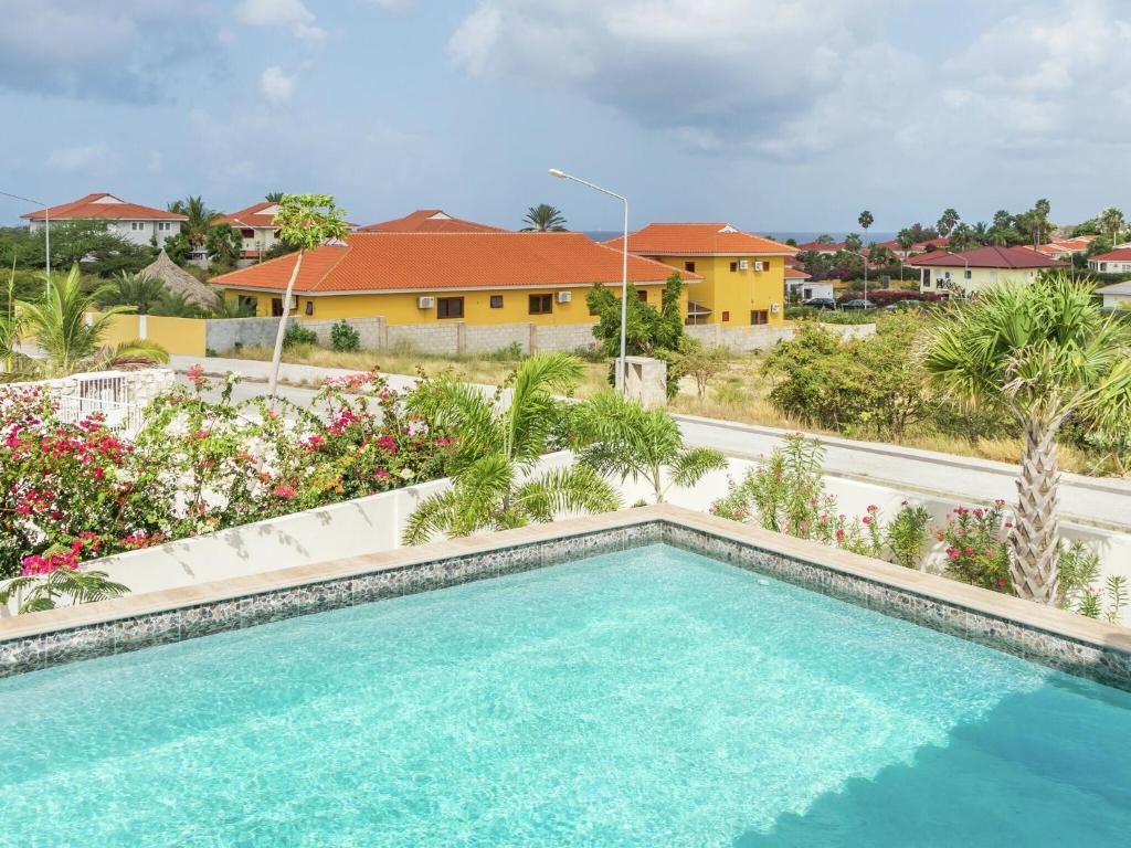 Beautiful Villa in Jan Thiel near Beach photo 2