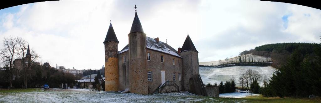 Château de Sainte Colombe sur Gand photo 3