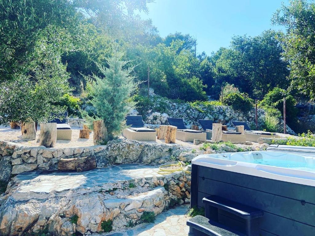 Tisno Resort photo 2