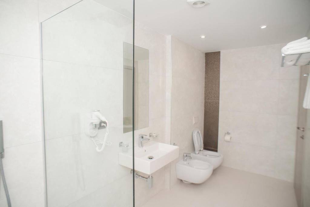 Hotel Saranda International photo 3