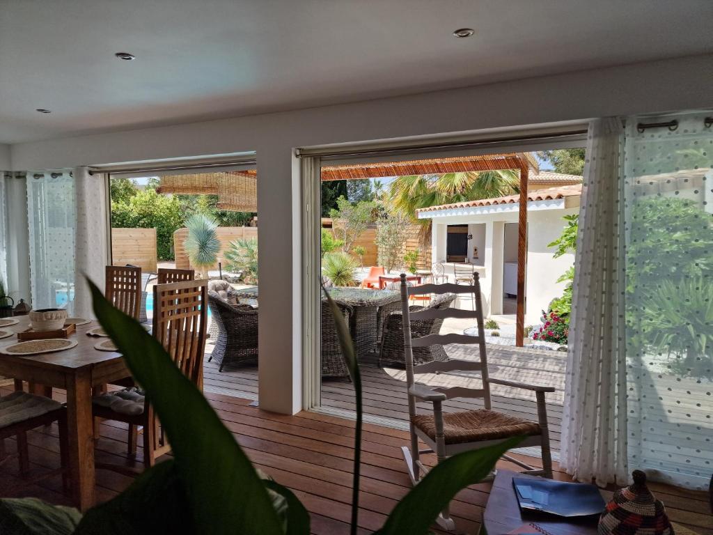 villa ORANANS photo 2