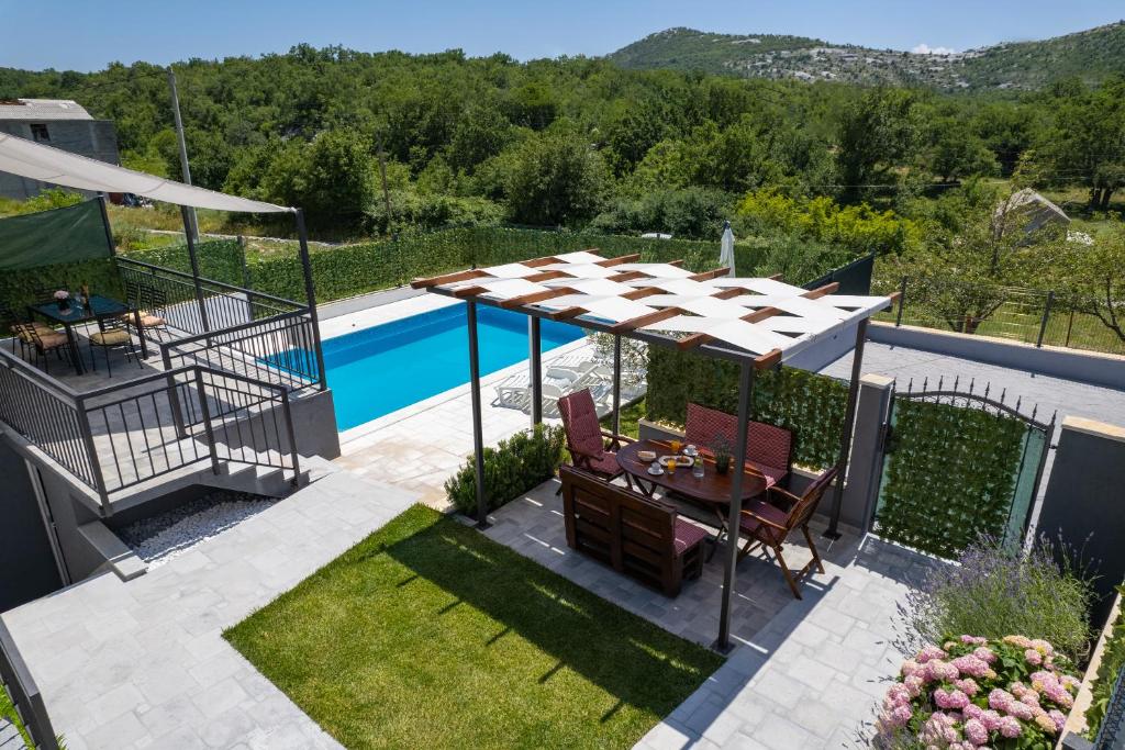 Apartment Campo Verde with a private pool photo 3