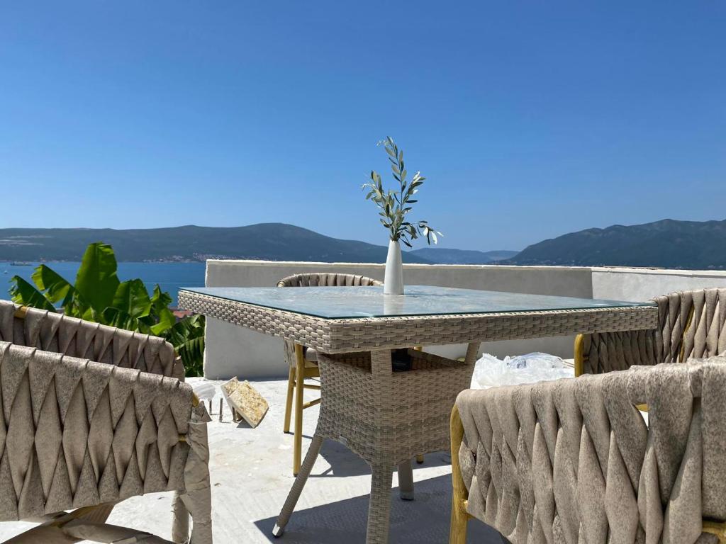 Holliday Tivat photo 2