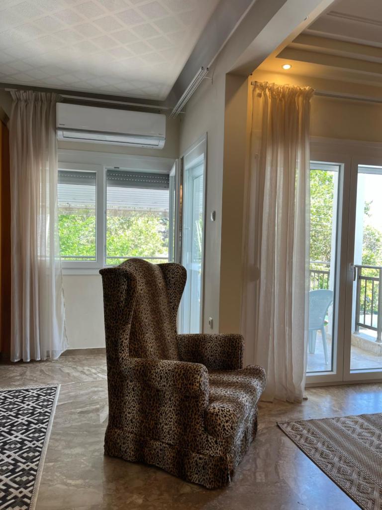 Lazaros family home photo 4
