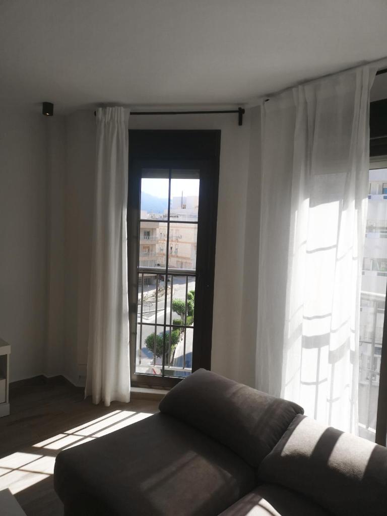 Apartamento a 1 MINUTO de la playa en GARRUCHA photo 1