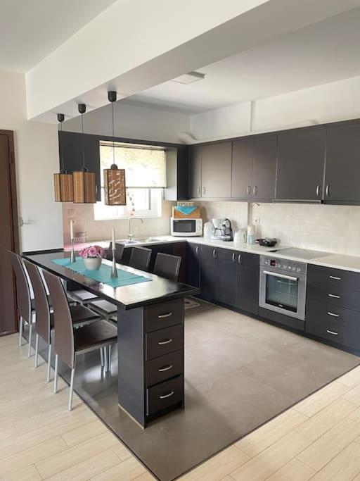 Sweet Makri Suite photo 3